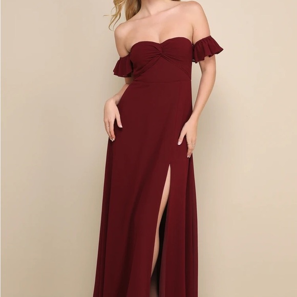Elegant Off-Shoulder Burgundy Dress - Picture 1 of 1